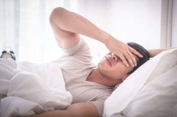 hoofdpijn bij het slapen kan door meerdere oorzaken ontstaan