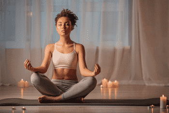 meditatie kan helpen om je lichaam te ontspannen